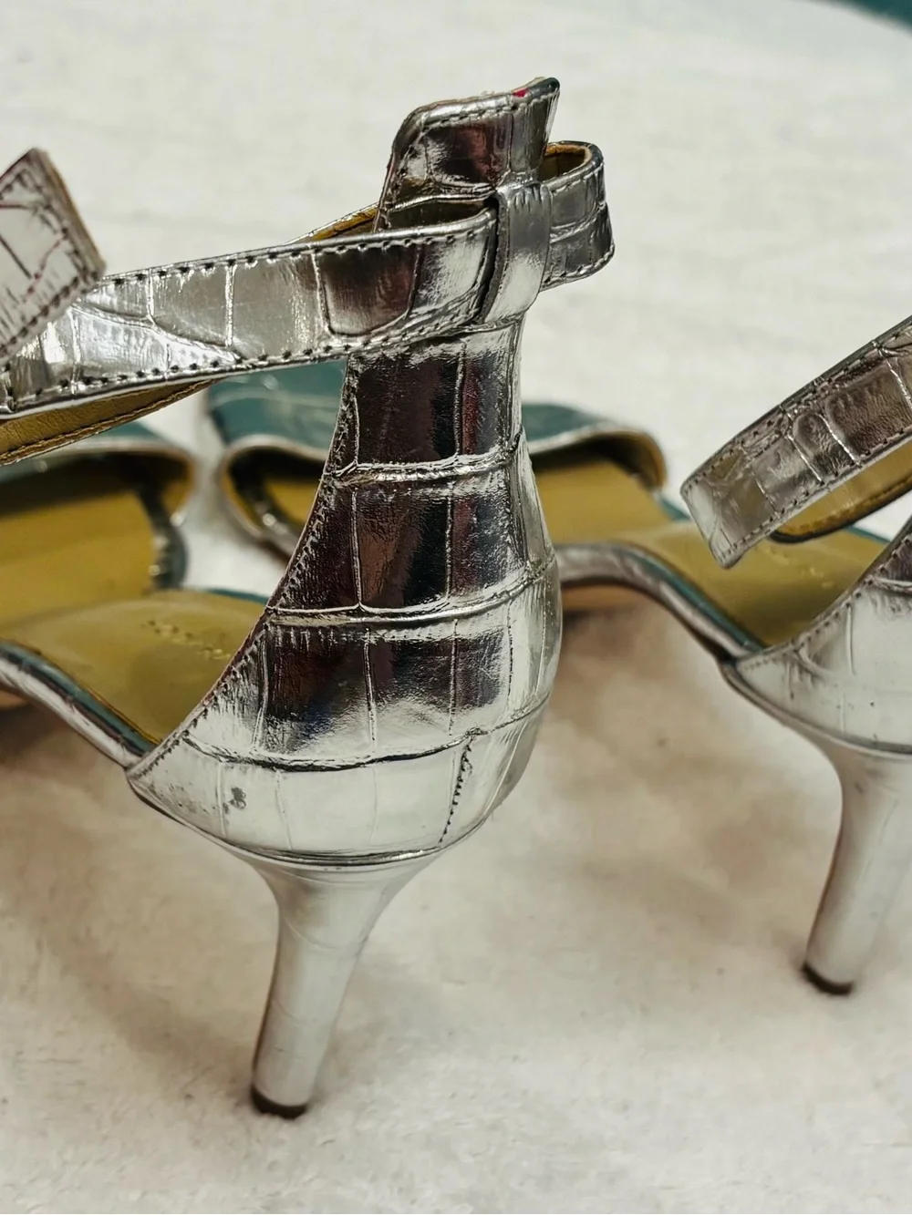 Ann Taylor sleek ankle